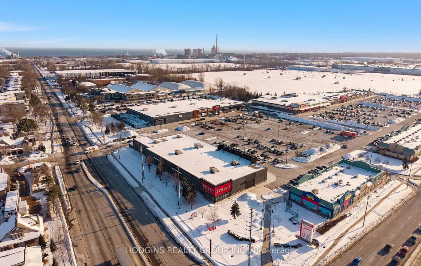 1035, Southdown, Clarkson, Mississauga