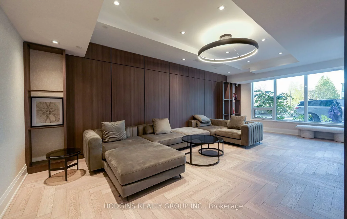 1035, Southdown, Clarkson, Mississauga