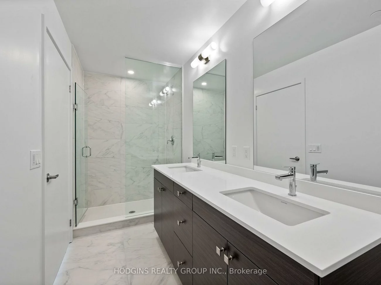 1035, Southdown, Clarkson, Mississauga