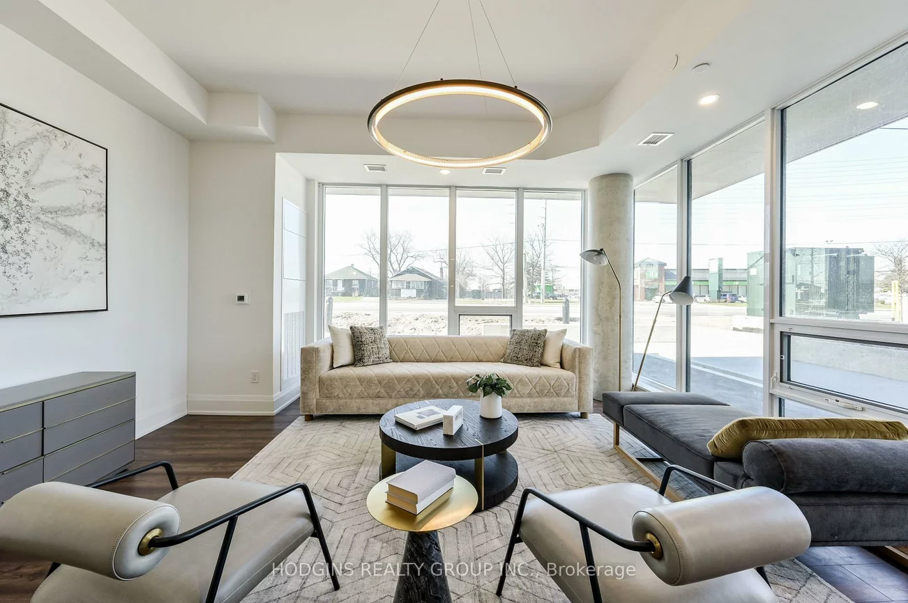 1035, Southdown, Clarkson, Mississauga