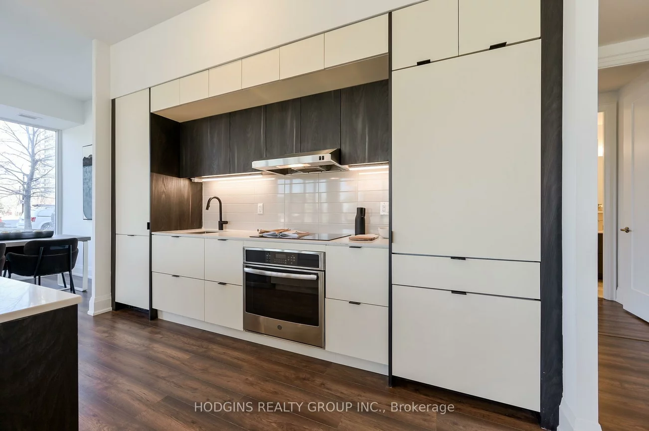 1035, Southdown, Clarkson, Mississauga