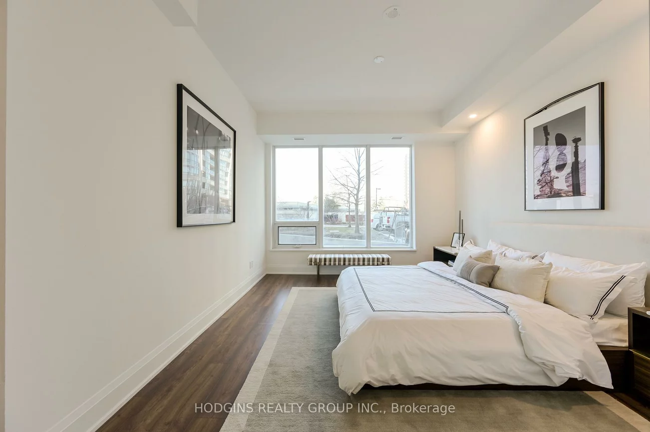 1035, Southdown, Clarkson, Mississauga