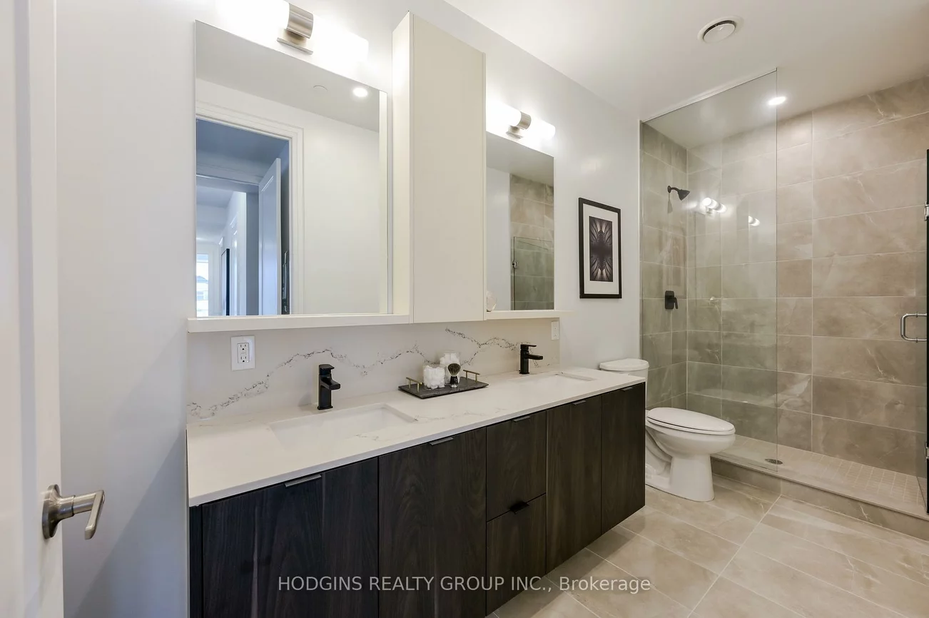 1035, Southdown, Clarkson, Mississauga