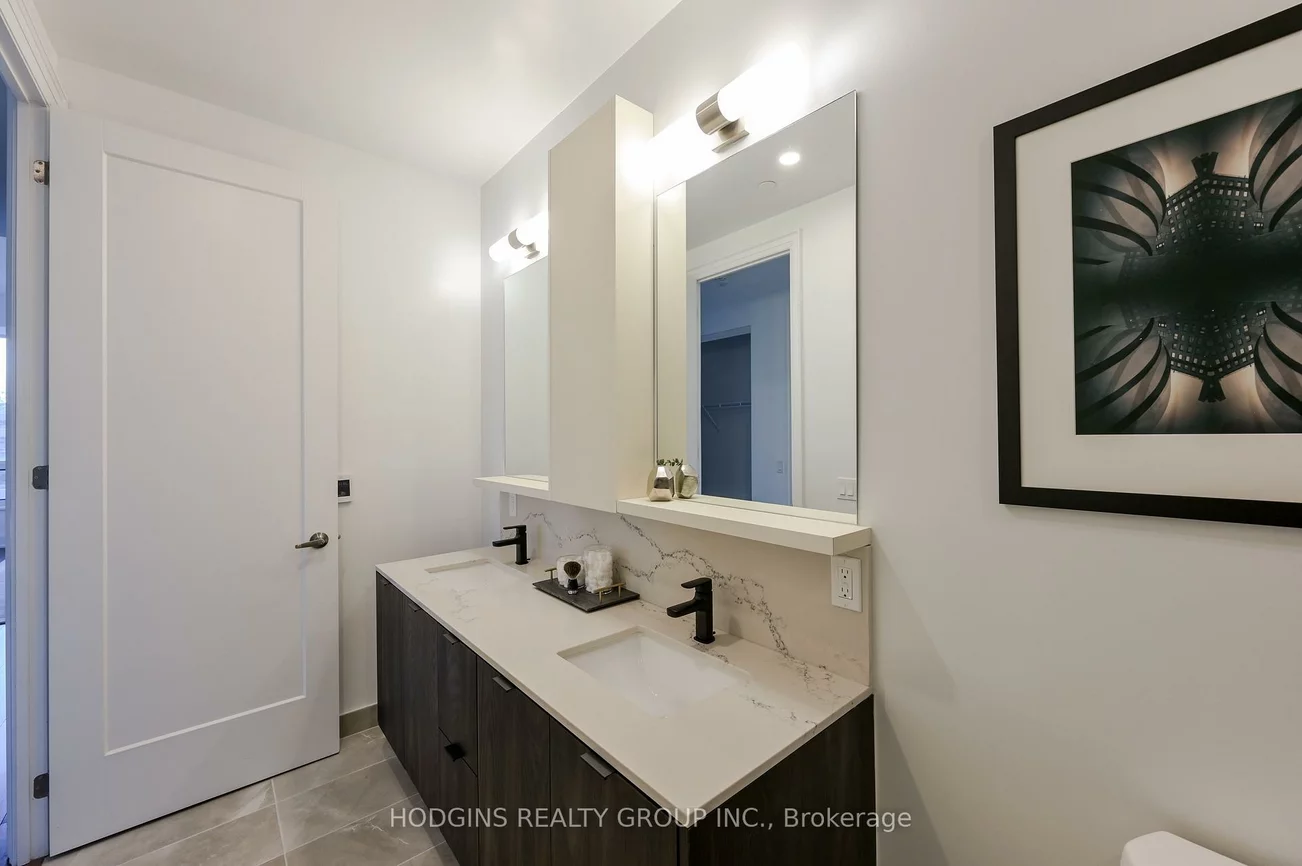 1035, Southdown, Clarkson, Mississauga