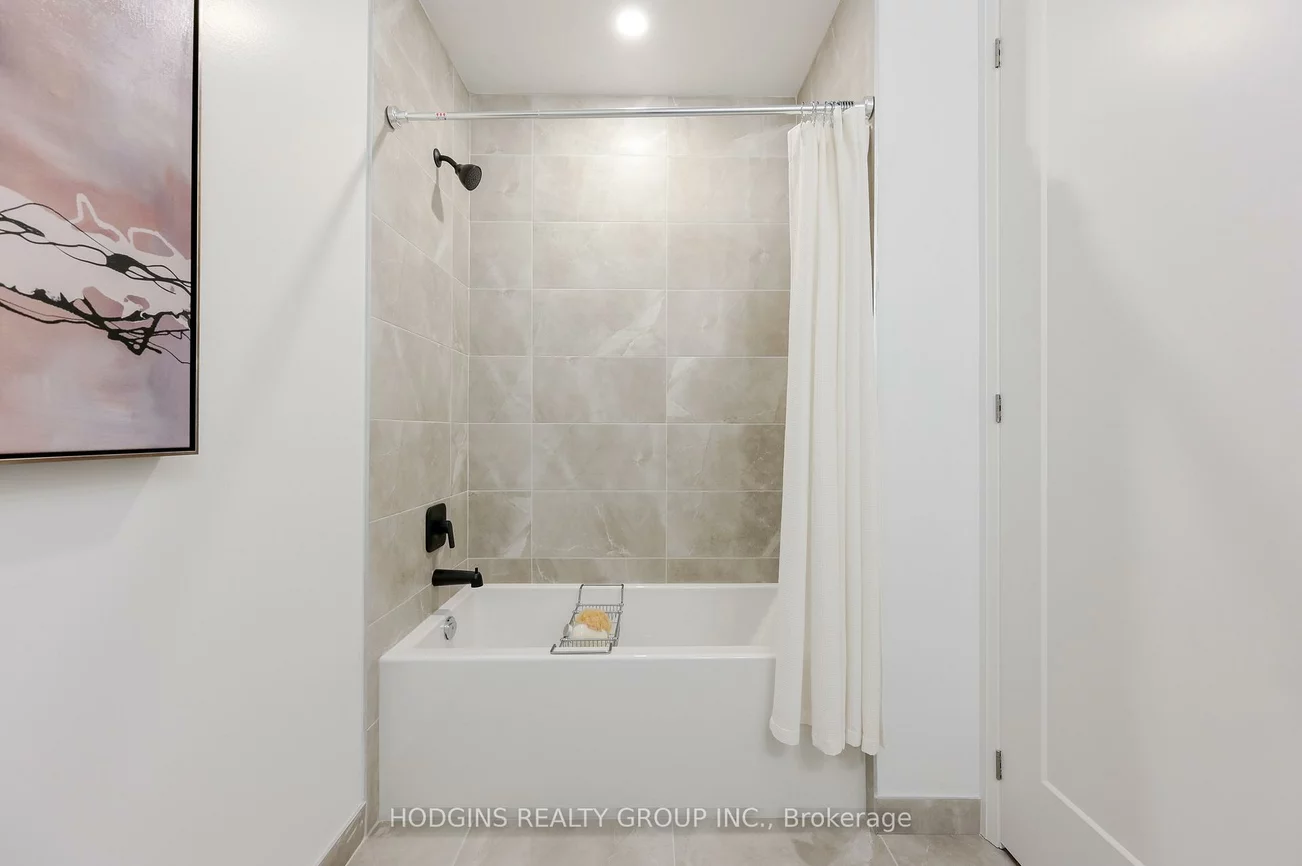 1035, Southdown, Clarkson, Mississauga