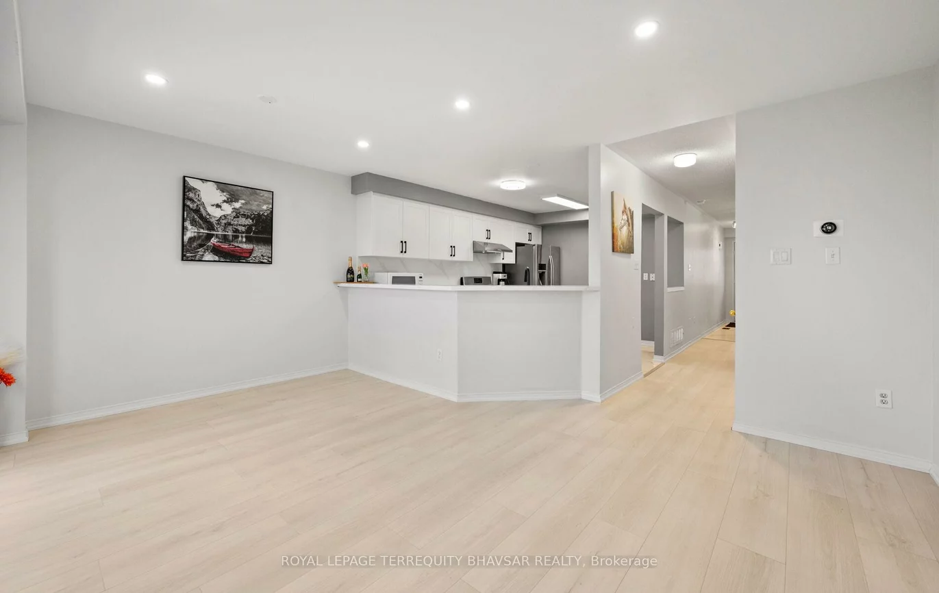 6830, Meadowvale Town Centre, Meadowvale, Mississauga