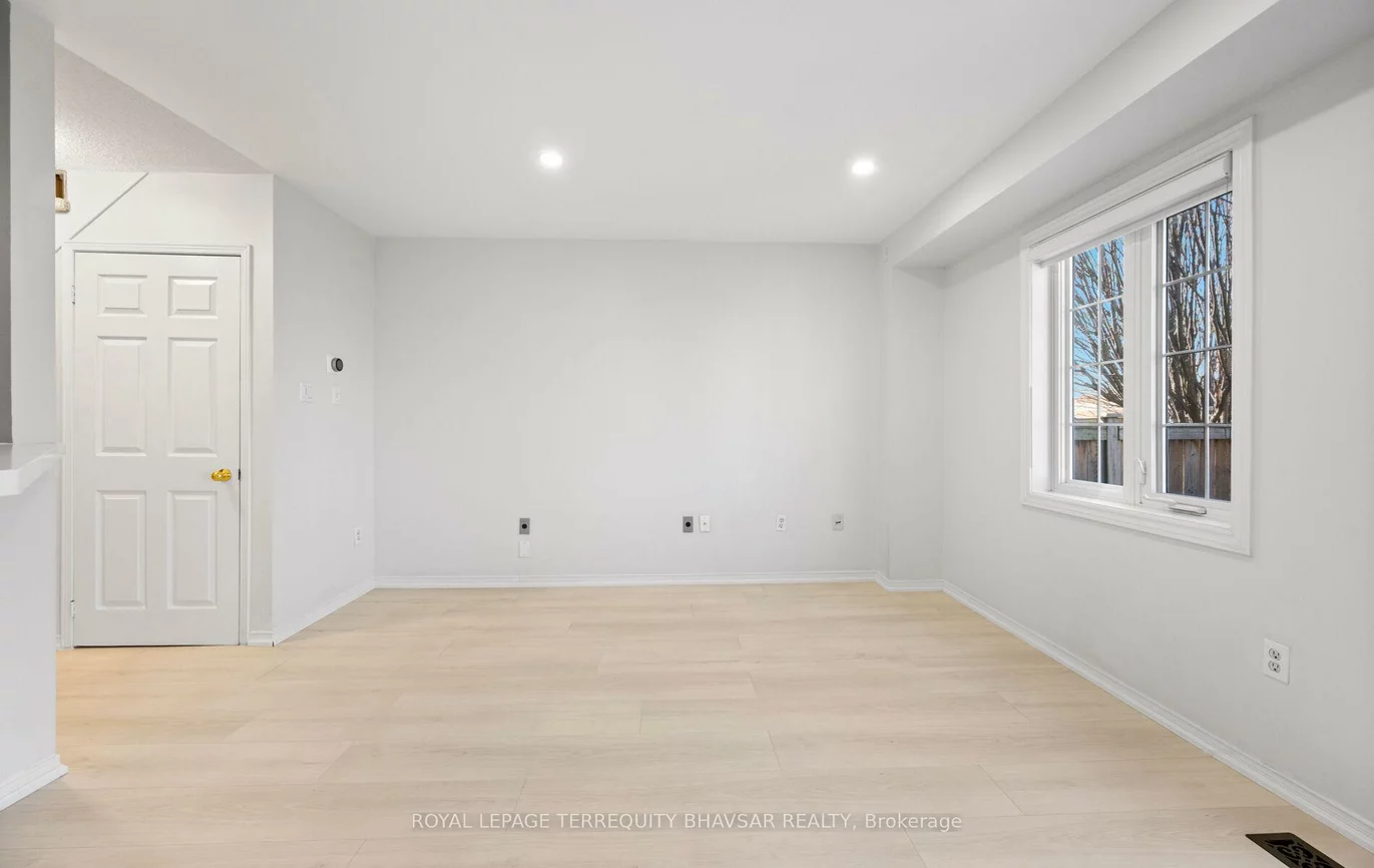 6830, Meadowvale Town Centre, Meadowvale, Mississauga