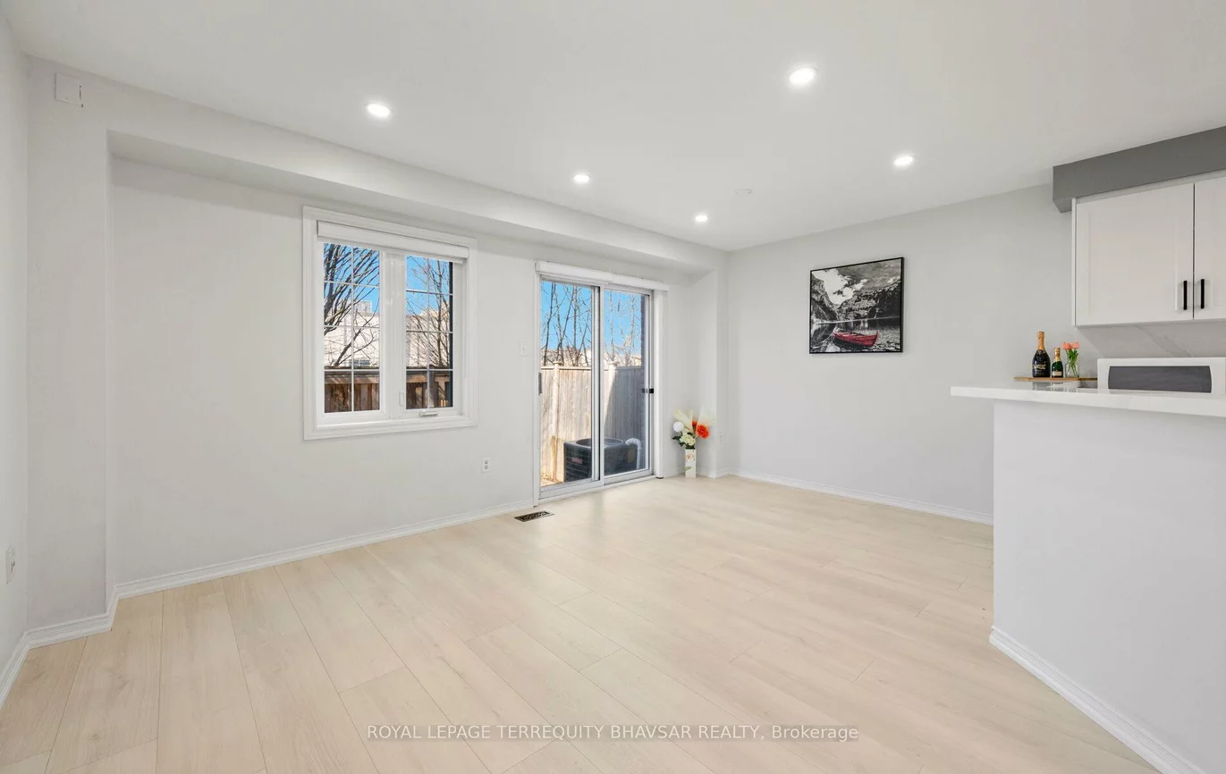 6830, Meadowvale Town Centre, Meadowvale, Mississauga