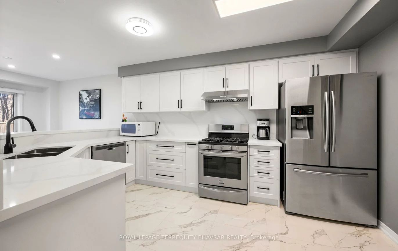 6830, Meadowvale Town Centre, Meadowvale, Mississauga