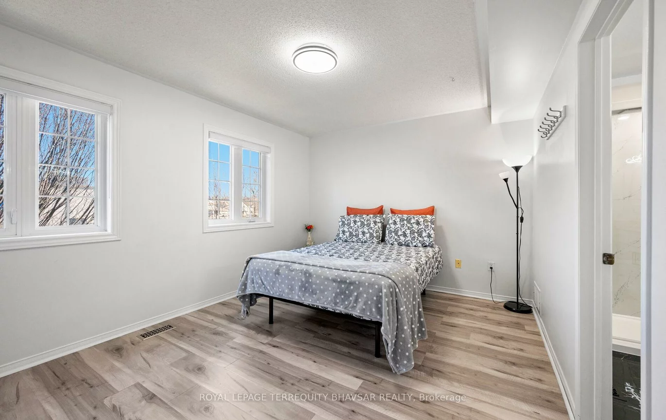 6830, Meadowvale Town Centre, Meadowvale, Mississauga