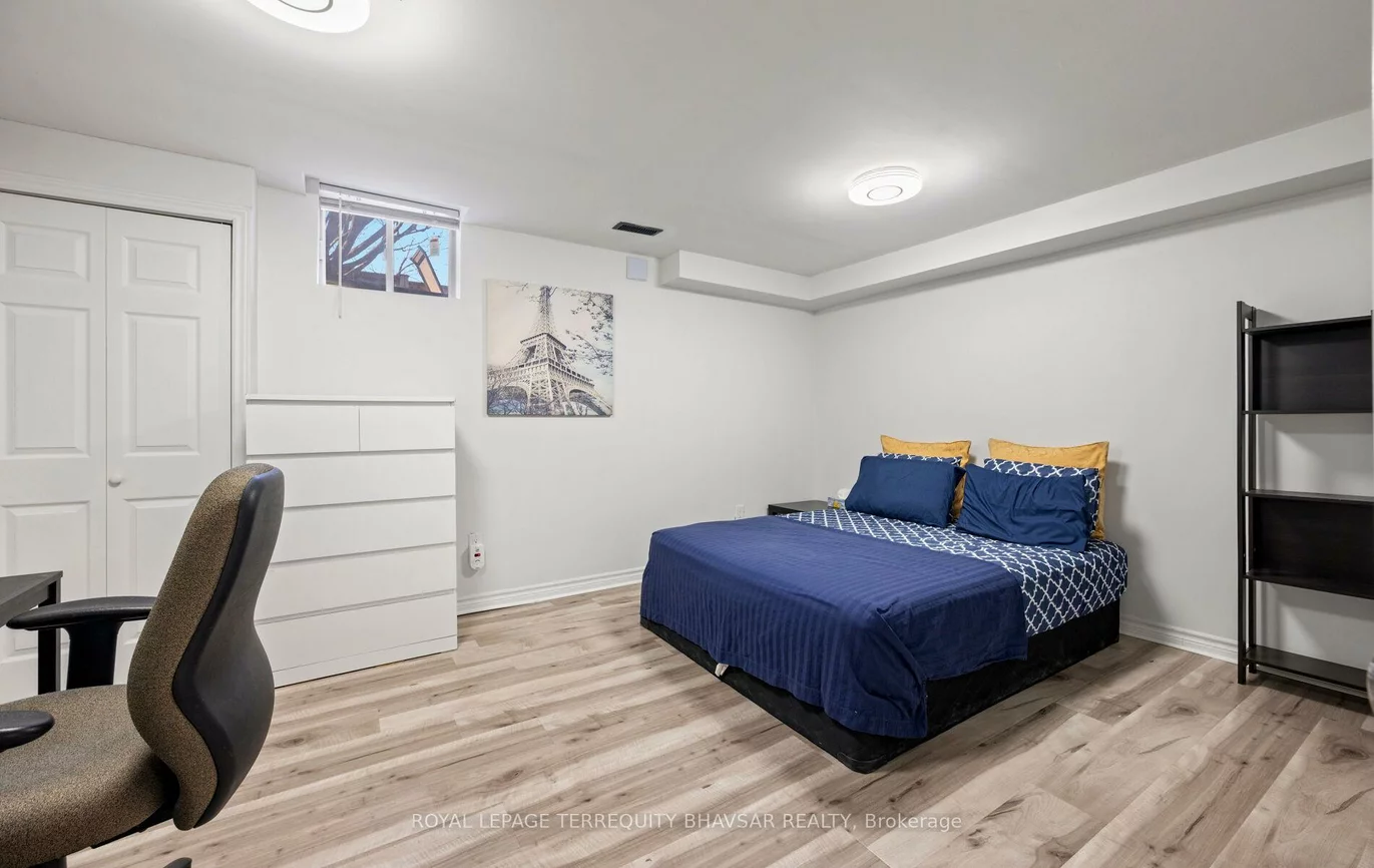 6830, Meadowvale Town Centre, Meadowvale, Mississauga