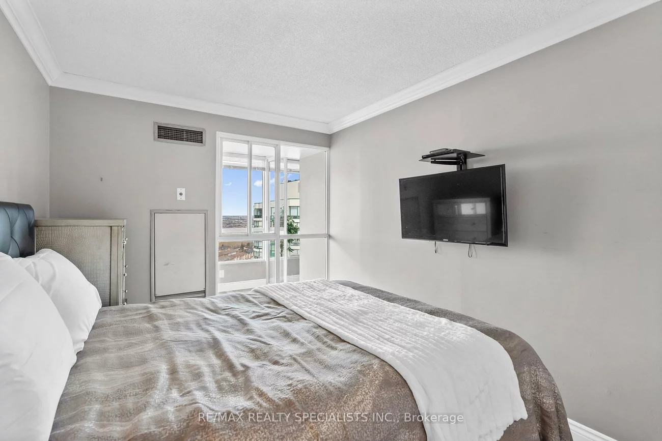 4460, Tucana, Hurontario, Mississauga