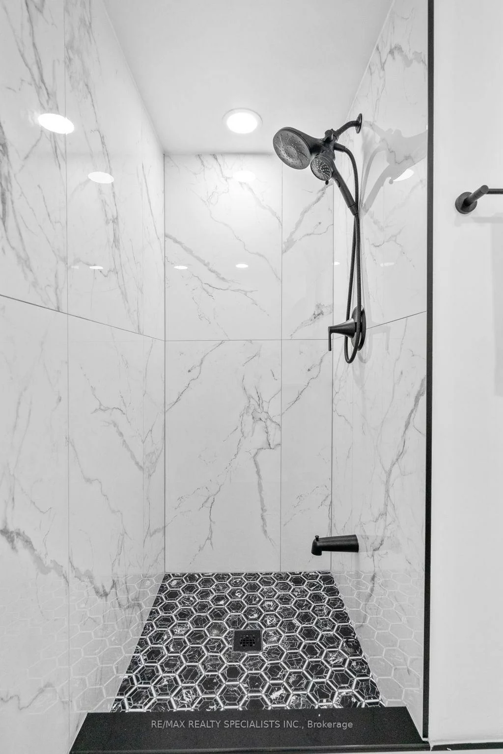 4460, Tucana, Hurontario, Mississauga