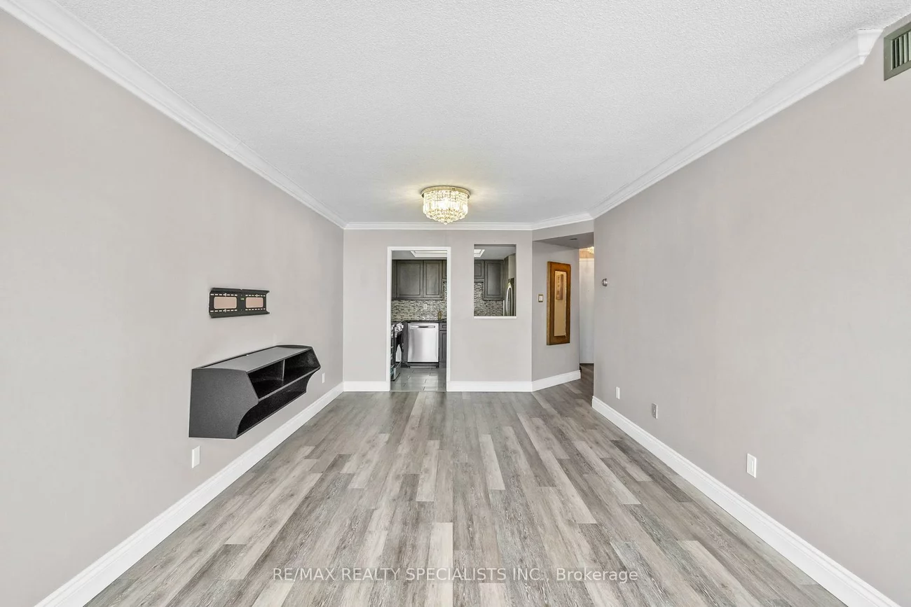 4460, Tucana, Hurontario, Mississauga