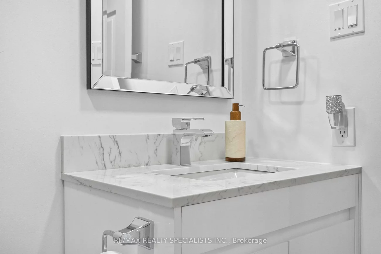 4460, Tucana, Hurontario, Mississauga