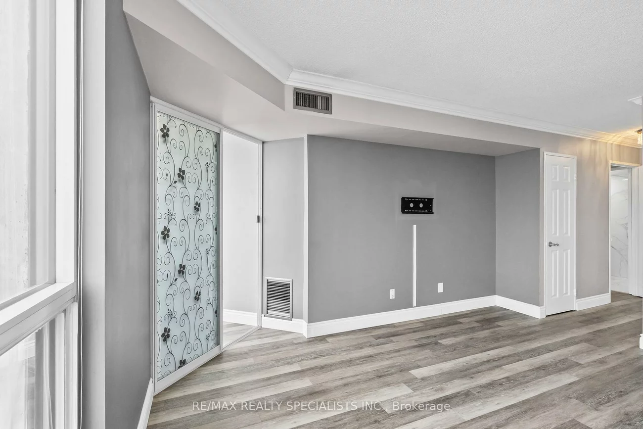 4460, Tucana, Hurontario, Mississauga