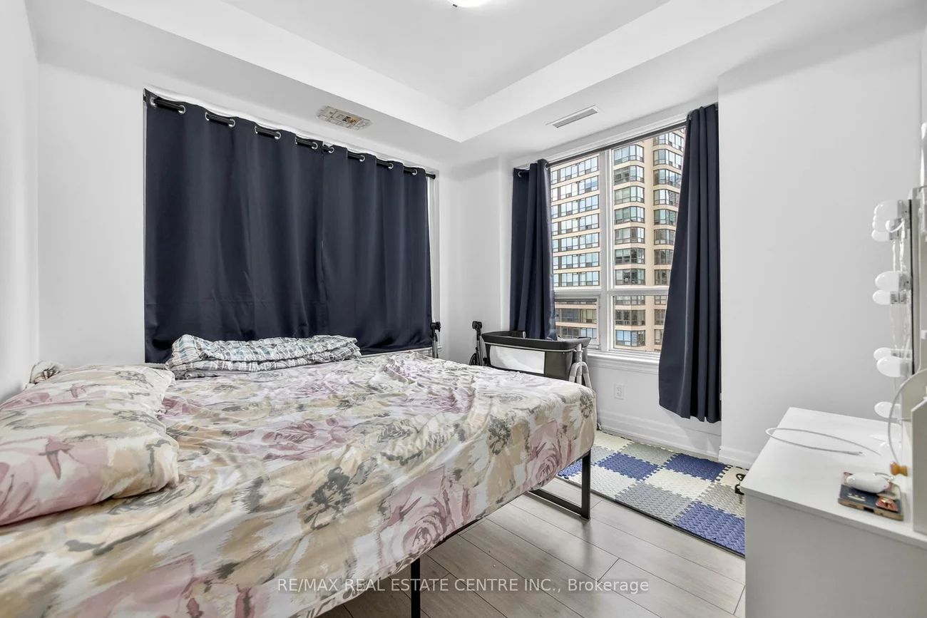 30, Elm, Fairview, Mississauga