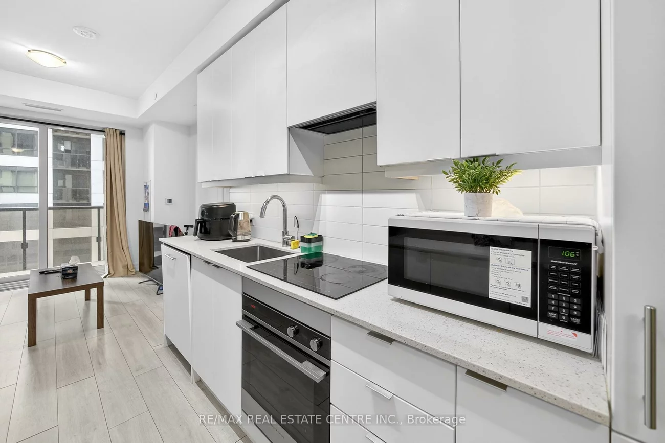 30, Elm, Fairview, Mississauga