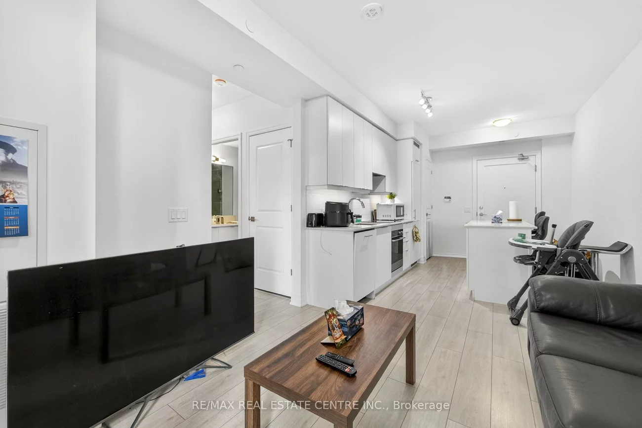 30, Elm, Fairview, Mississauga