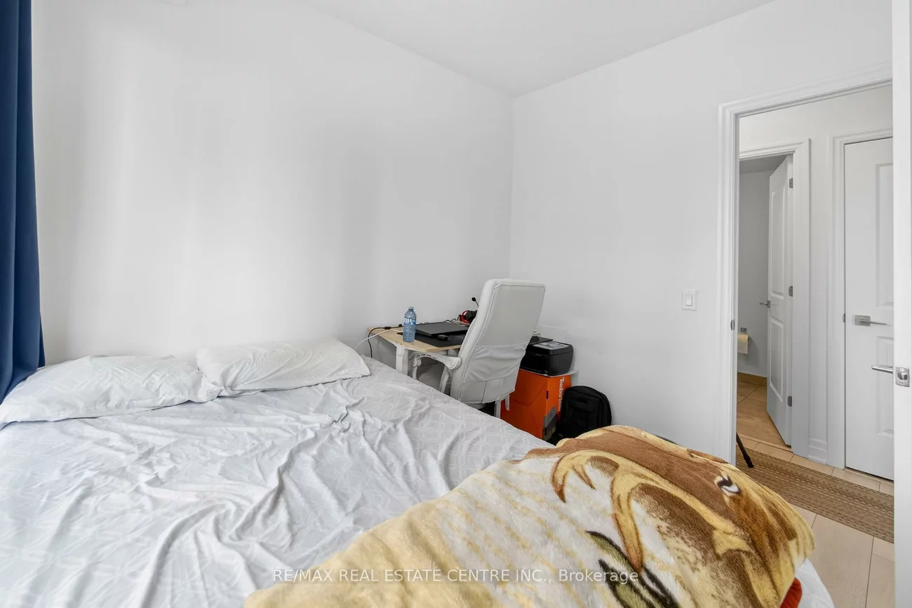 30, Elm, Fairview, Mississauga