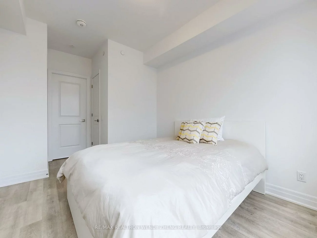 36, Elm, Fairview, Mississauga