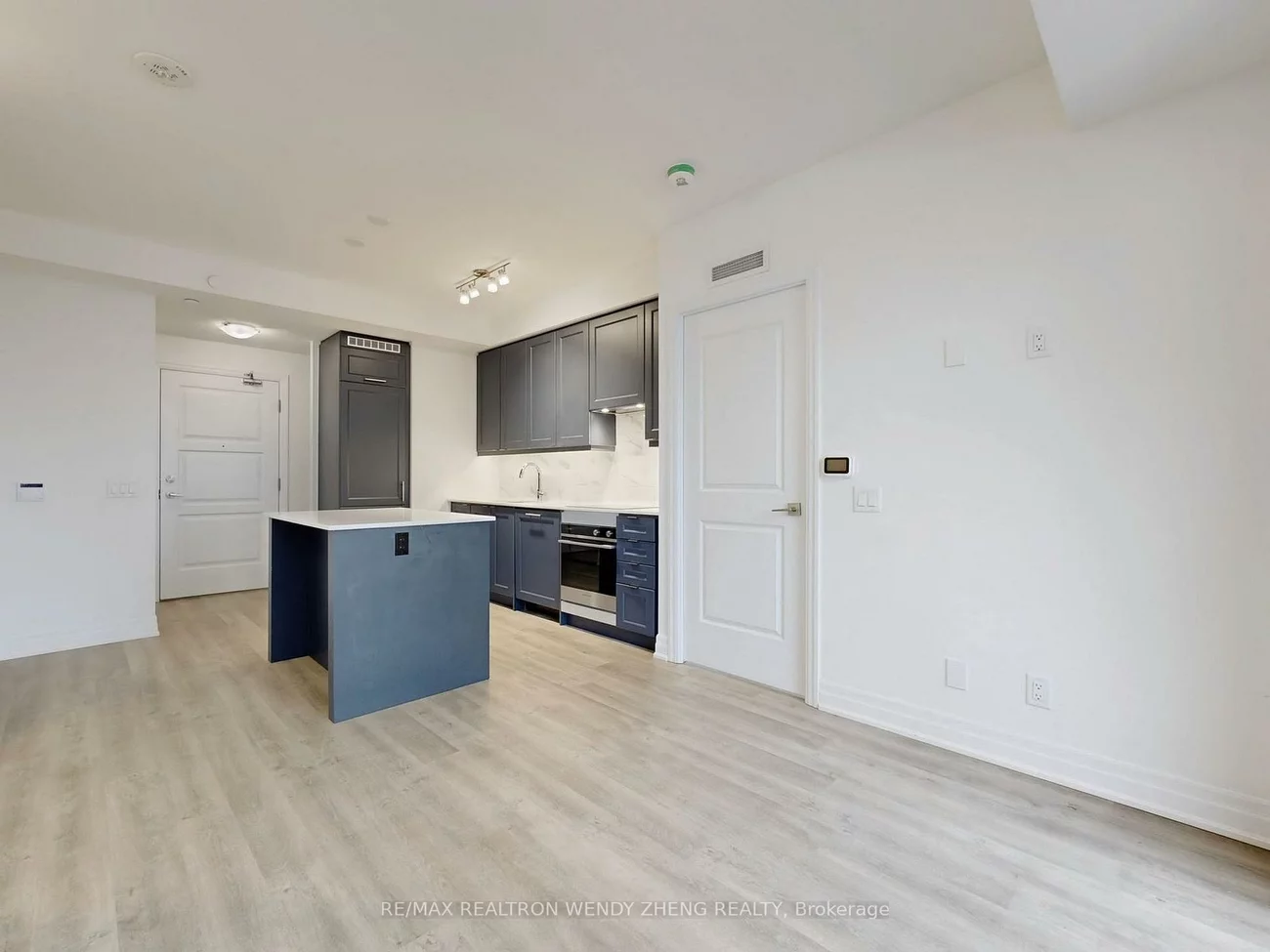 36, Elm, Fairview, Mississauga