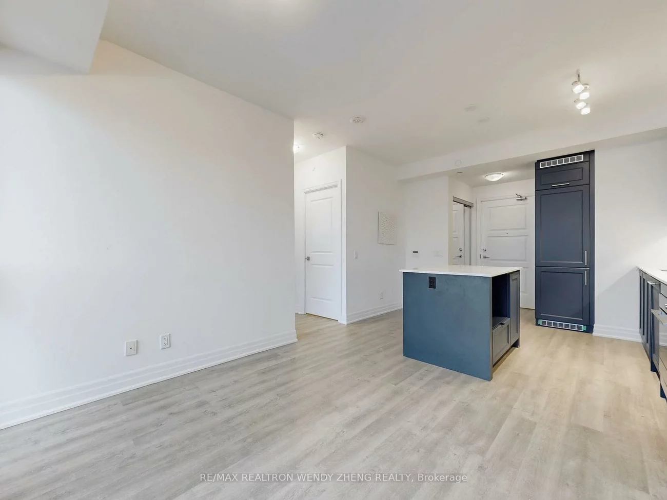 36, Elm, Fairview, Mississauga