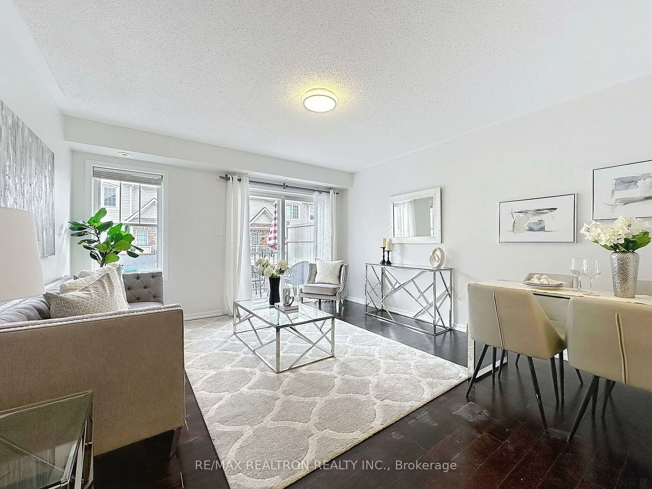 750, Neighbourhood, Cooksville, Mississauga