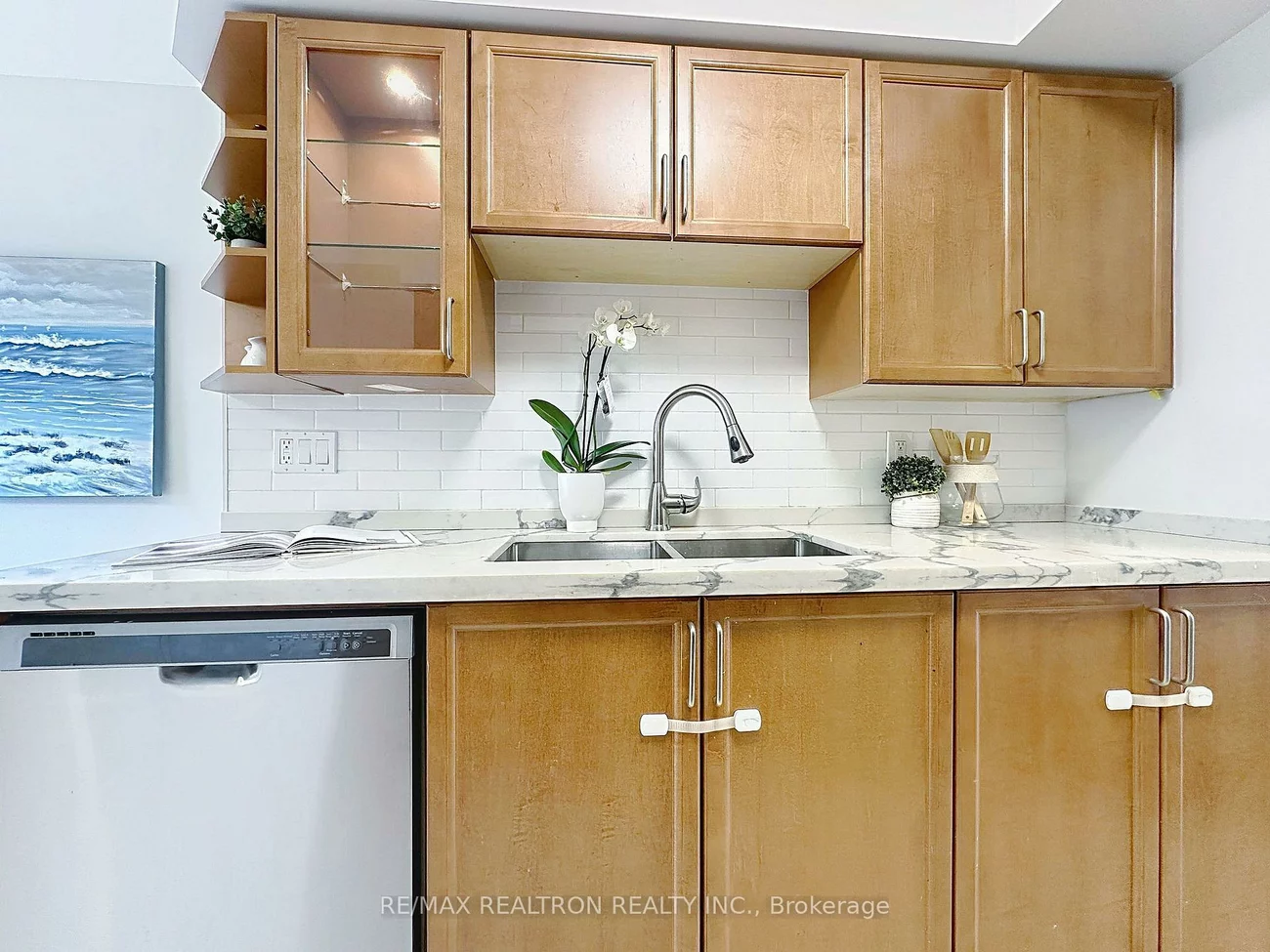 750, Neighbourhood, Cooksville, Mississauga