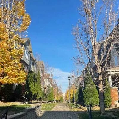 750, Neighbourhood, Cooksville, Mississauga