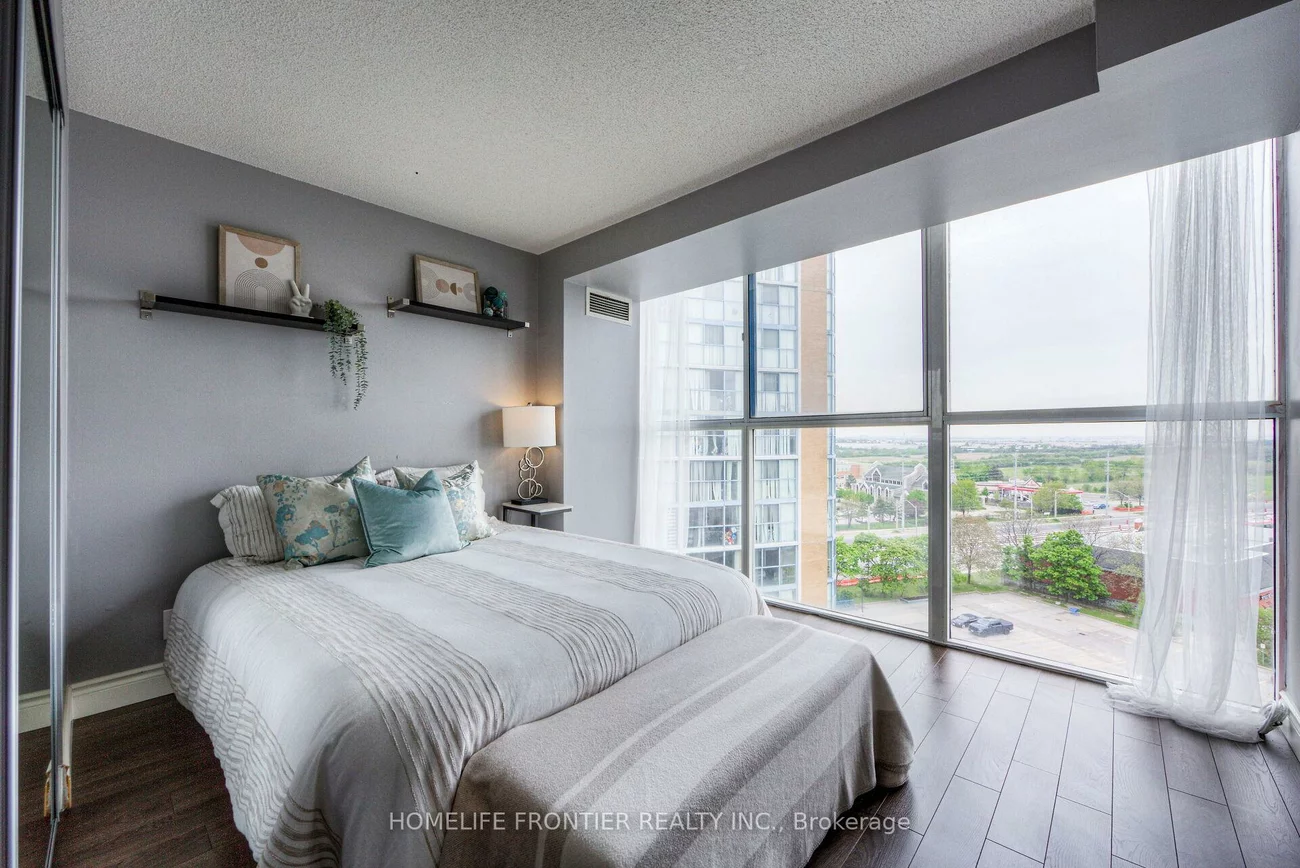 35, Trailwood, Hurontario, Mississauga
