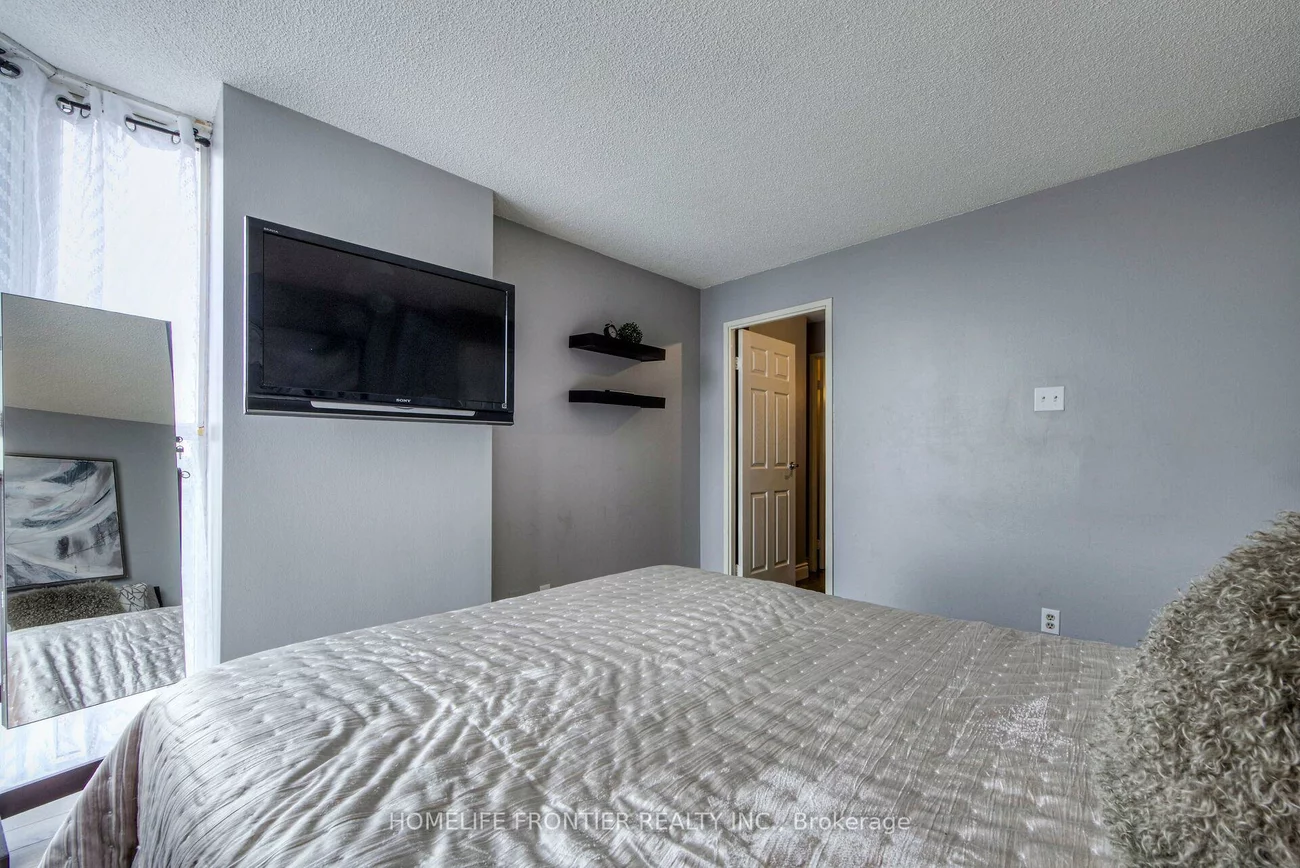 35, Trailwood, Hurontario, Mississauga