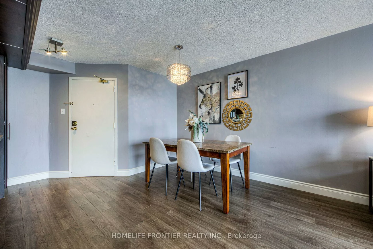 35, Trailwood, Hurontario, Mississauga