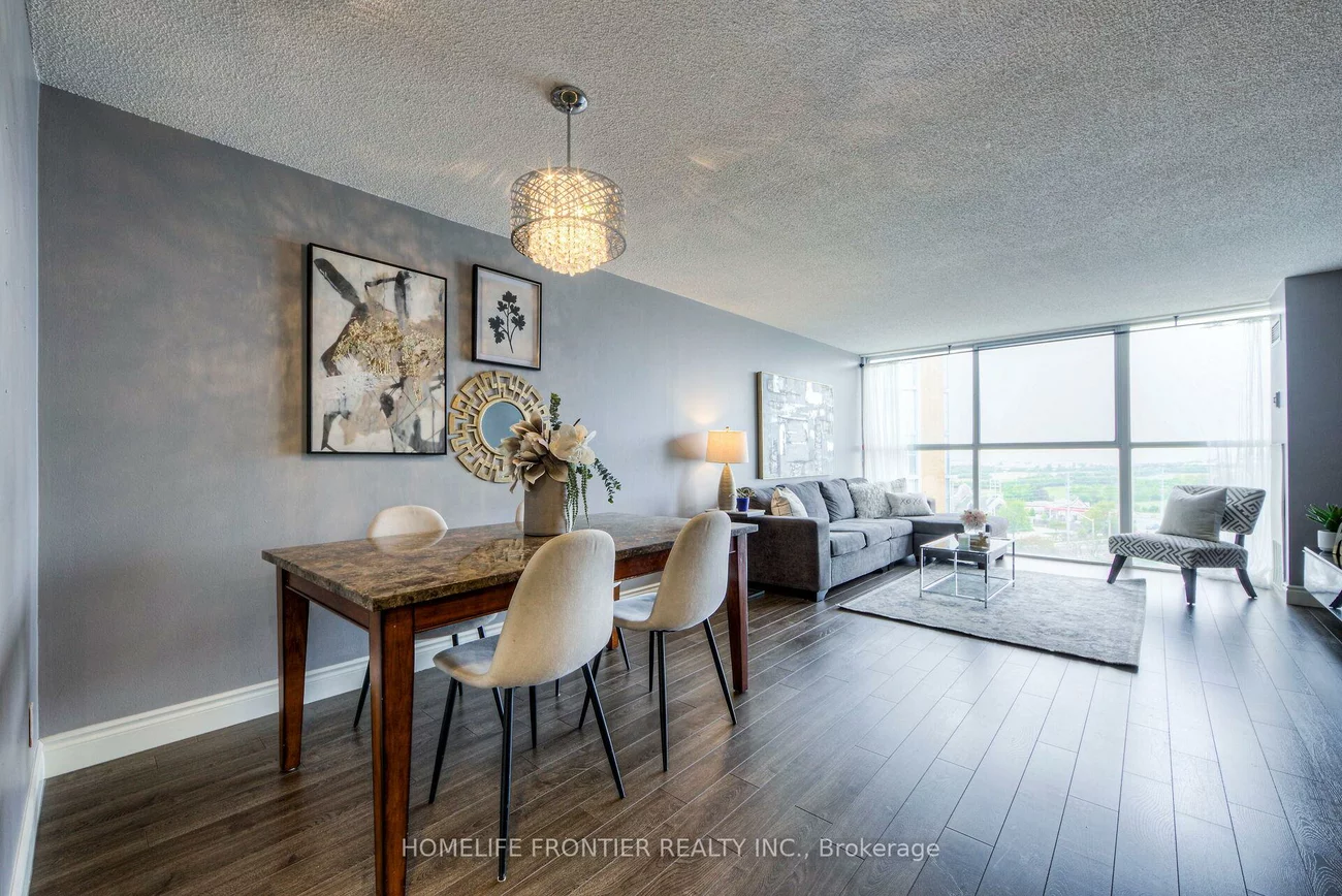 35, Trailwood, Hurontario, Mississauga
