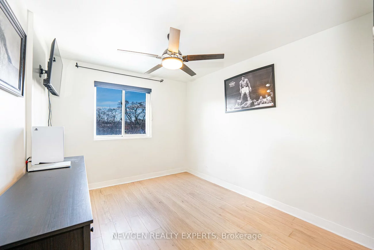 2001, Bonnymede, Clarkson, Mississauga