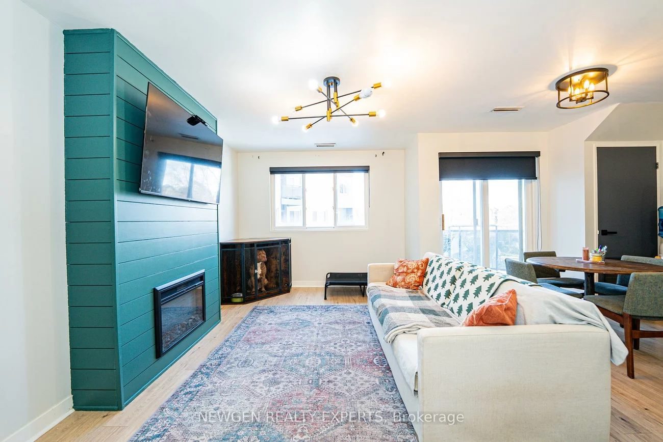 2001, Bonnymede, Clarkson, Mississauga