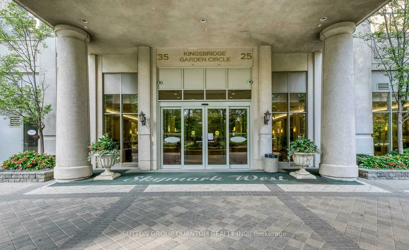 25, Kingsbridge Garden, Hurontario, Mississauga