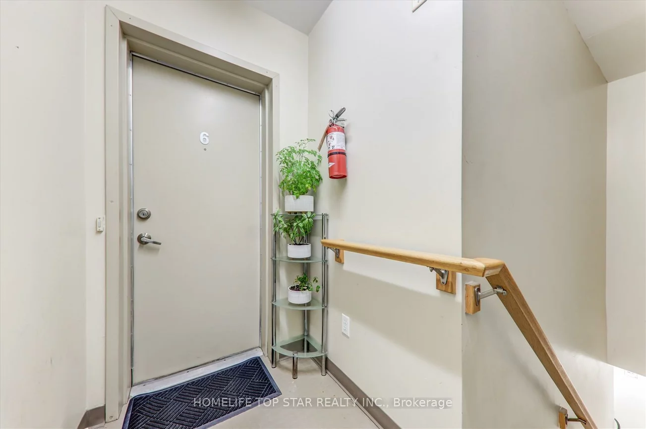 710, Neighbourhood, Cooksville, Mississauga