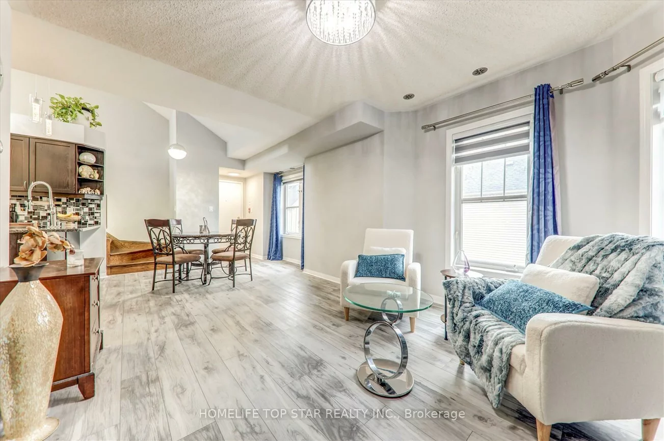 710, Neighbourhood, Cooksville, Mississauga