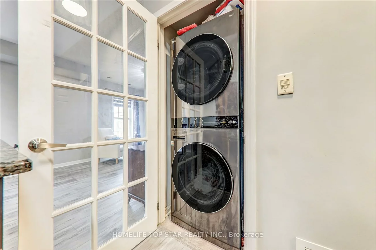 710, Neighbourhood, Cooksville, Mississauga