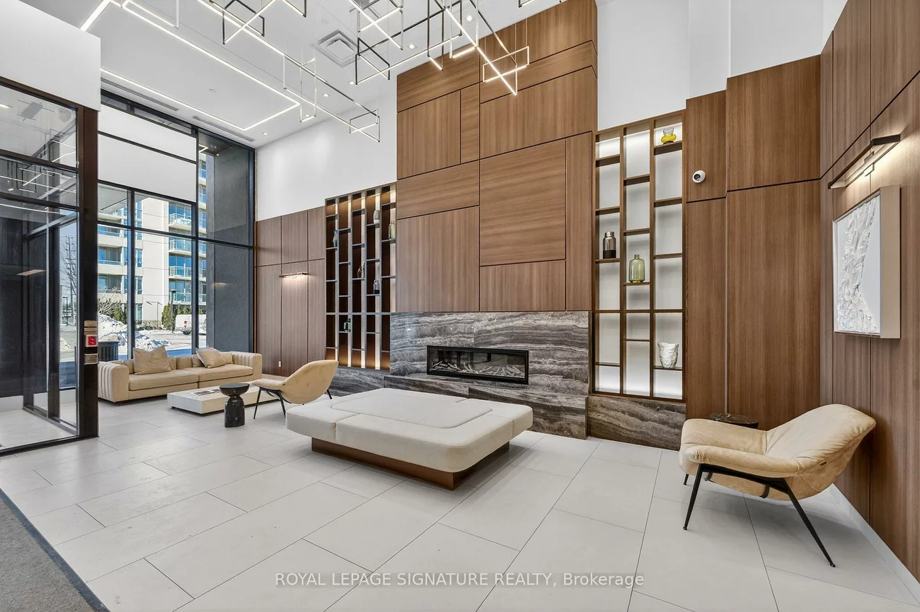 1035, Southdown, Clarkson, Mississauga