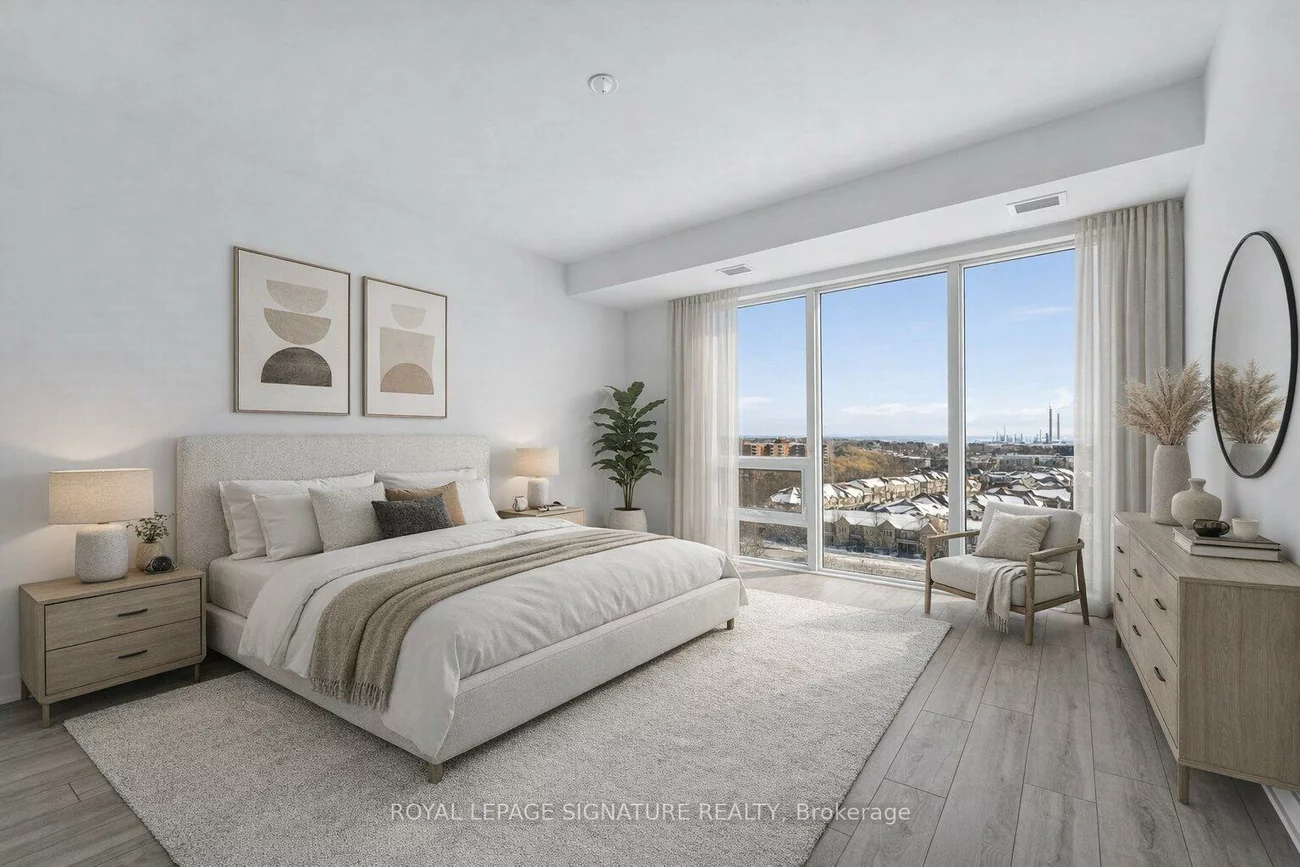 1035, Southdown, Clarkson, Mississauga