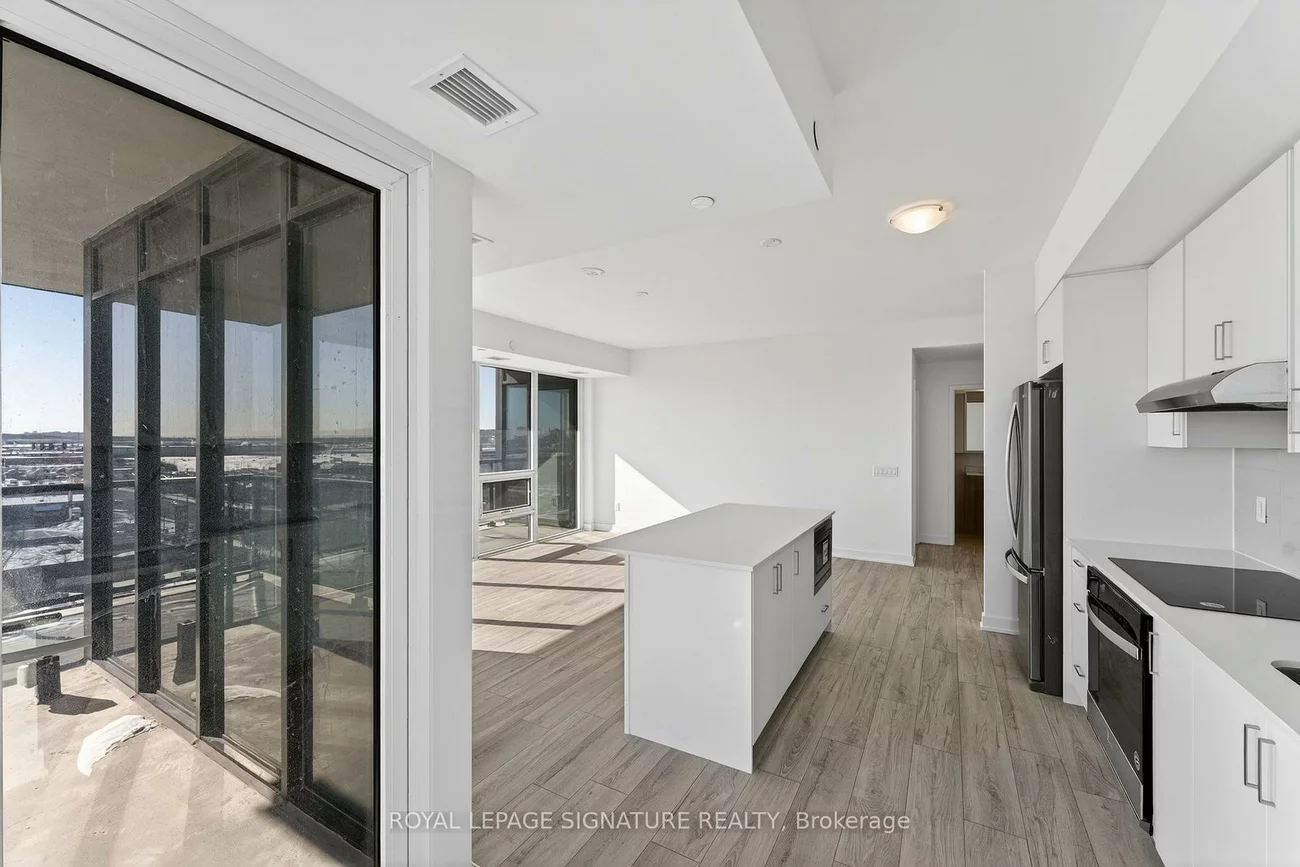 1035, Southdown, Clarkson, Mississauga