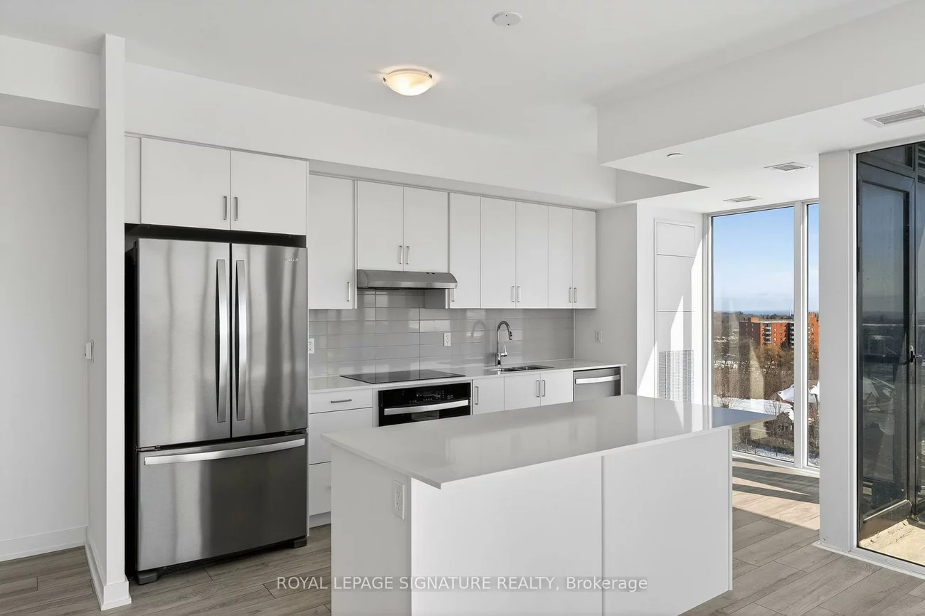 1035, Southdown, Clarkson, Mississauga