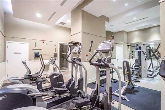 330, Burnhamthorpe, City Centre, Mississauga