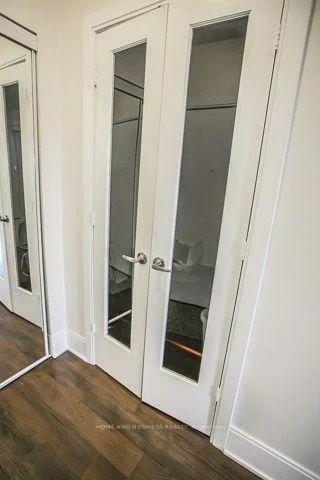 330, Burnhamthorpe, City Centre, Mississauga