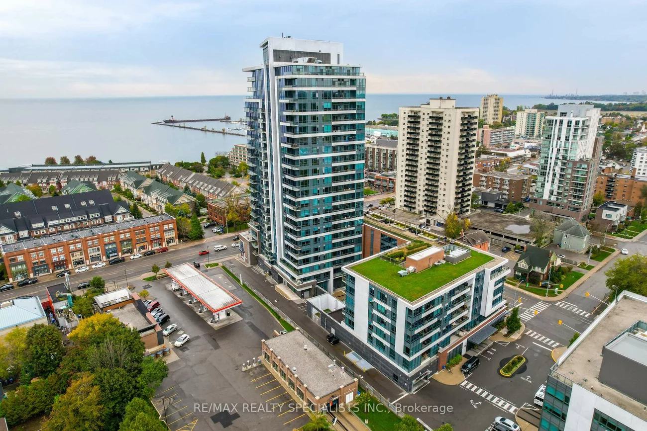 1, Hurontario, Port Credit, Mississauga