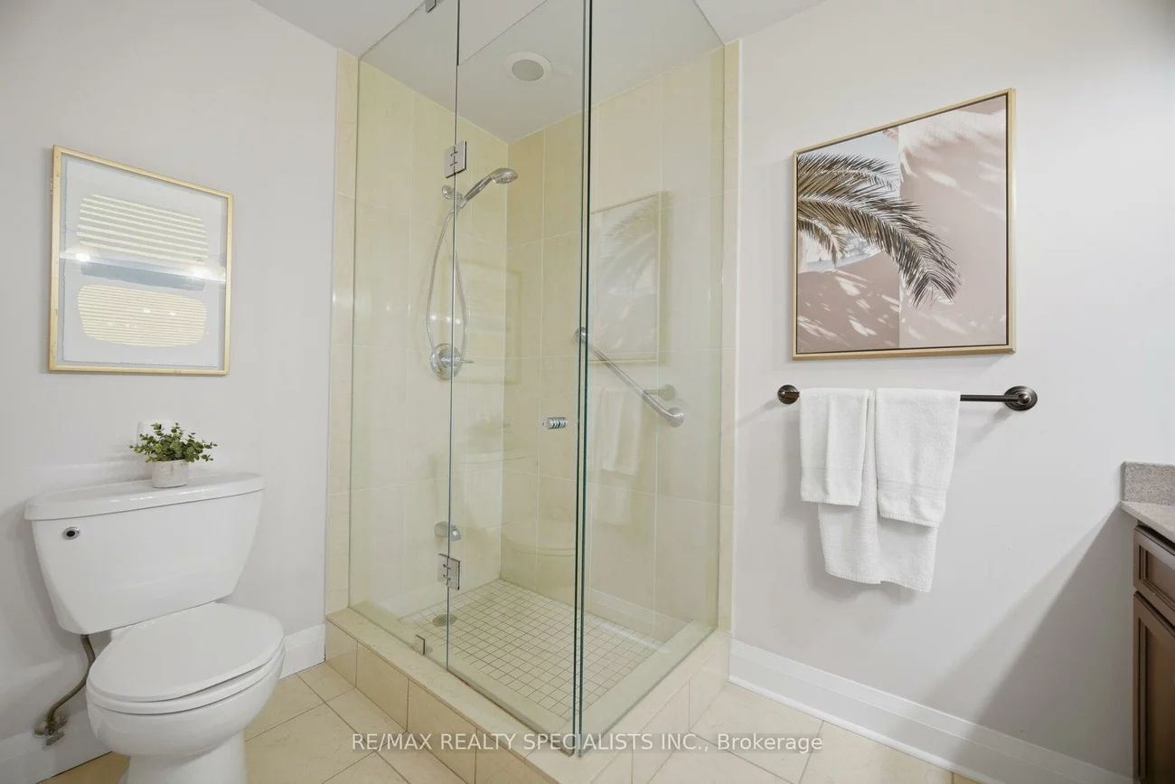 1, Hurontario, Port Credit, Mississauga