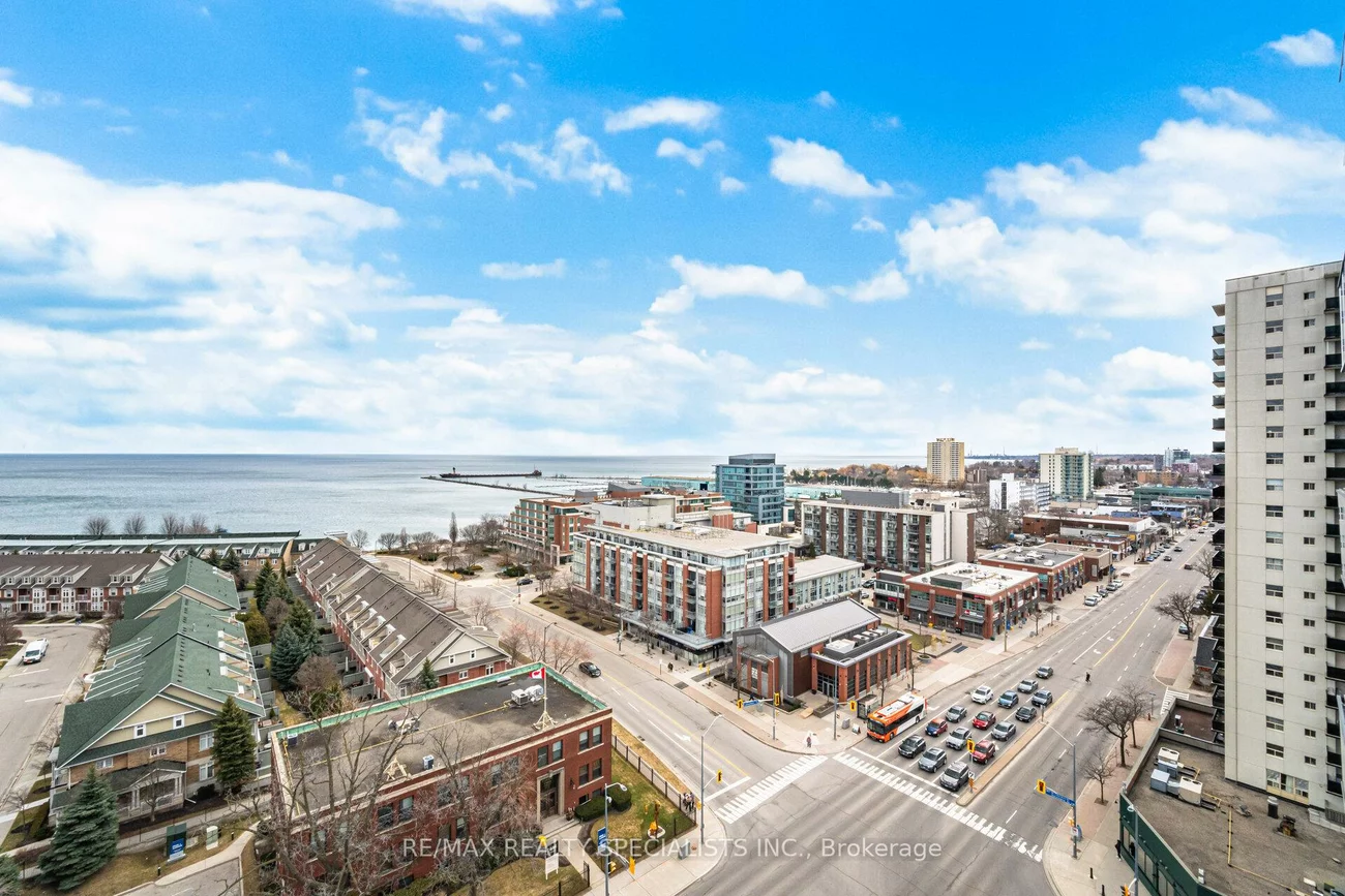 1, Hurontario, Port Credit, Mississauga