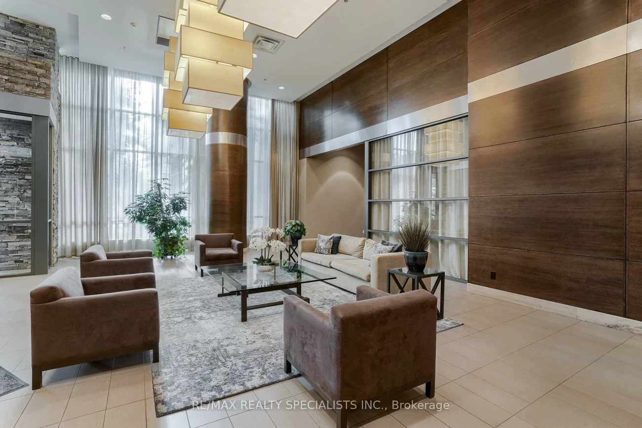 1, Hurontario, Port Credit, Mississauga